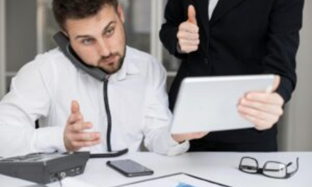 How 24/7 Call Answering Enhances Client Retention for Law Firms